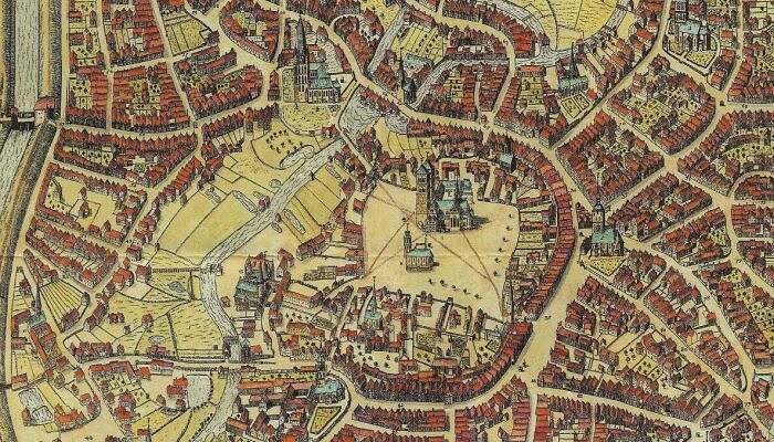 Kirchgang durch die Stadt